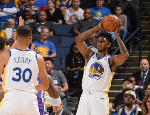 下的合约治 下的合约治