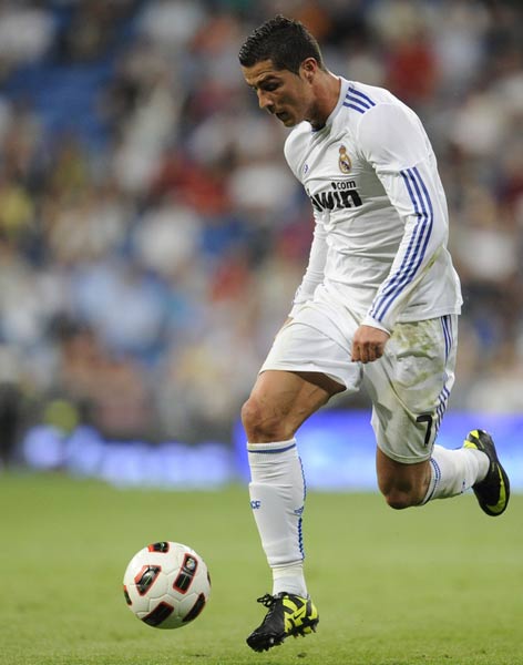 第6届全国大学生冰球联赛总决赛收官